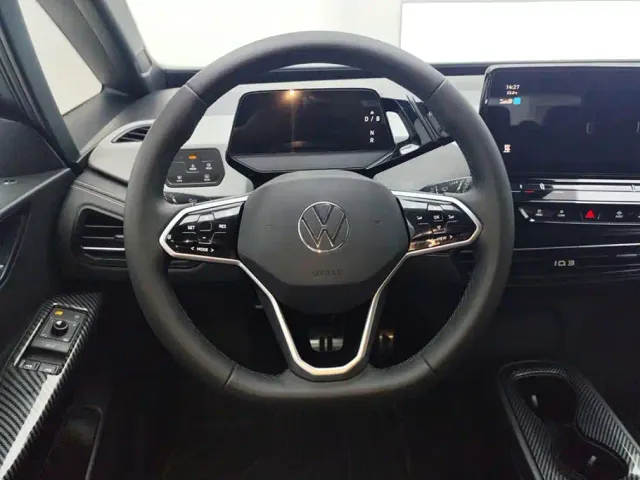 Volkswagen ID.3 — Фото автомобиля 15