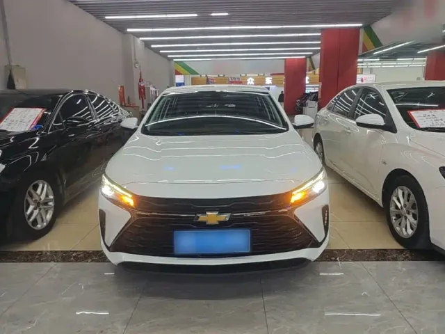 Chevrolet Monza — Фото автомобиля 2