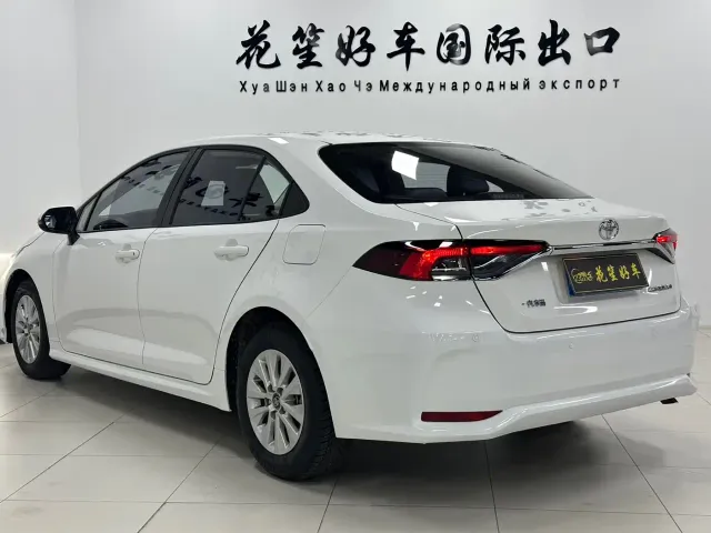 Toyota Corolla — Фото автомобиля 7