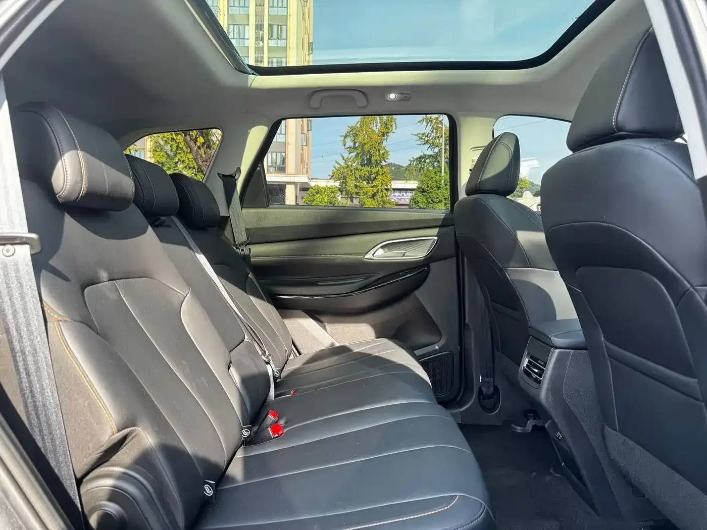 Changan Changan X7 PLUS 2024 1.5T Automatic Noble 7-Seater — Фото автомобиля 11
