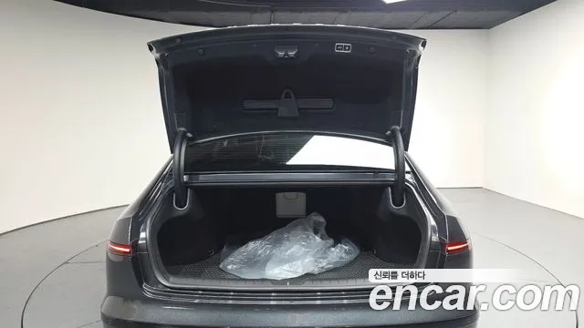 Hyundai Grandeur GN7 — Фото автомобиля 20
