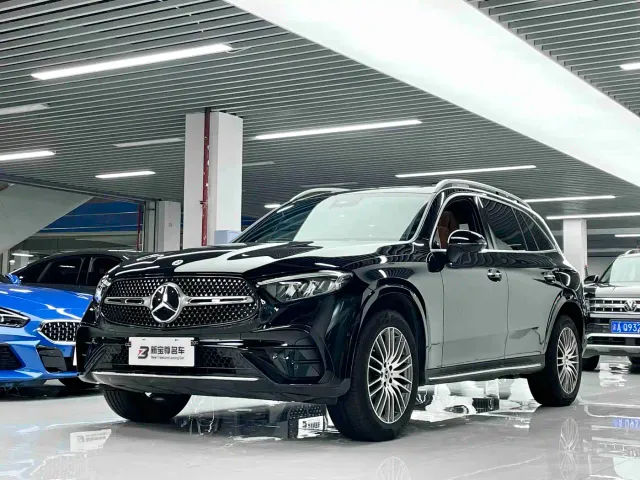 Фотография автомобиля — Mercedes-Benz GLC-Class