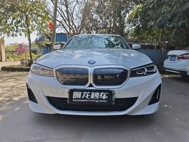 BMW i3 — Фото автомобиля 2