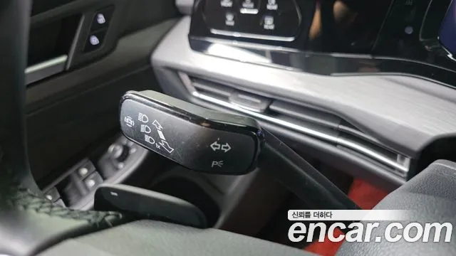 Volkswagen Golf Golf 8 поколение 2.0 TDI Prestige — Фото автомобиля 28