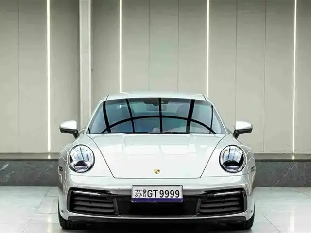 Porsche 911 — Фото автомобиля 10