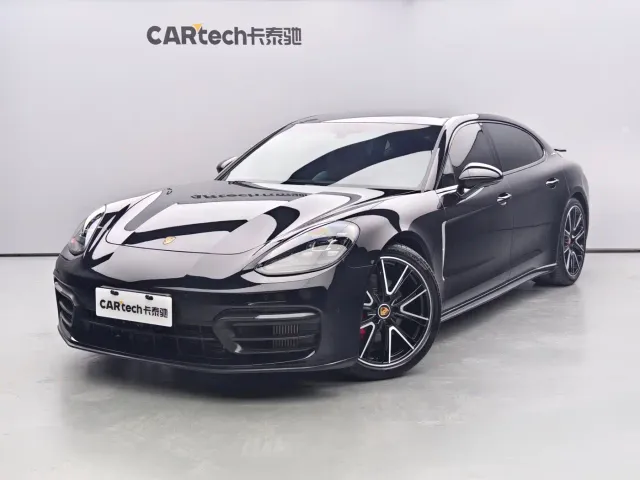 Фотография автомобиля — Porsche Panamera