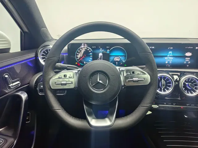 Mercedes-Benz A-Class — Фото автомобиля 16