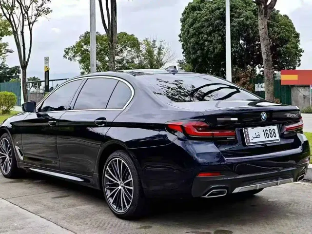BMW 5 Series — Фото автомобиля 7