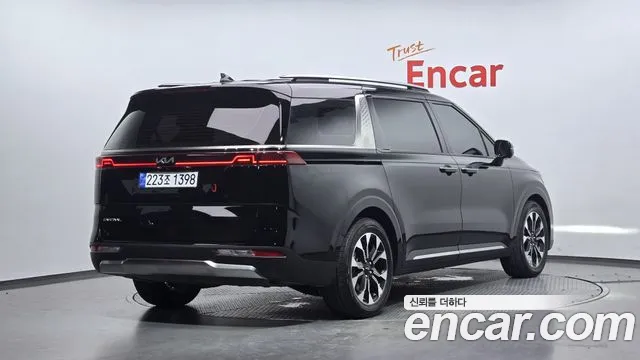 Kia Canival Carnival 4 поколение Дизель 9 мест Signature — Фото автомобиля 2