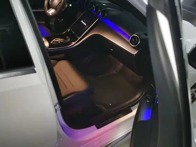 Mercedes-Benz C-Class — Фото автомобиля 8