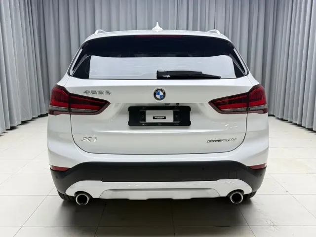 BMW X1 — Фото автомобиля 6