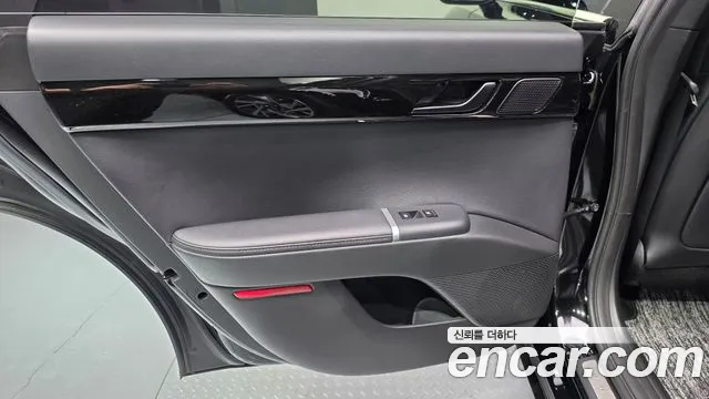 Hyundai Grandeur GN7 — Фото автомобиля 25