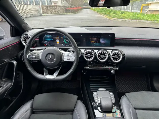 Mercedes-Benz A-Class — Фото автомобиля 6