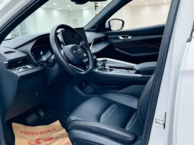 Geely Xingrui — Фото автомобиля 4