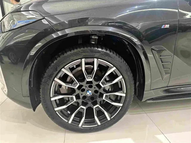 BMW X5 — Фото автомобиля 4