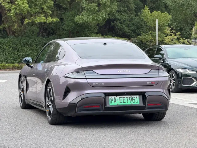 Xiaomi SU7 — Фото автомобиля 4