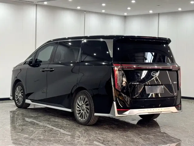 GAC Trumpchi M8 — Фото автомобиля 6