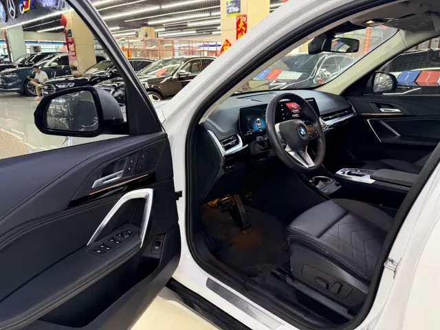 BMW X1 — Фото автомобиля 7