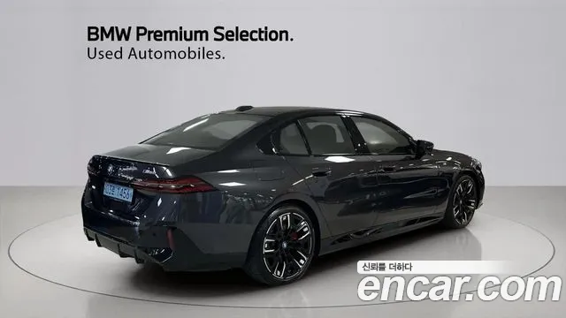BMW i5 G60 — Фото автомобиля 2