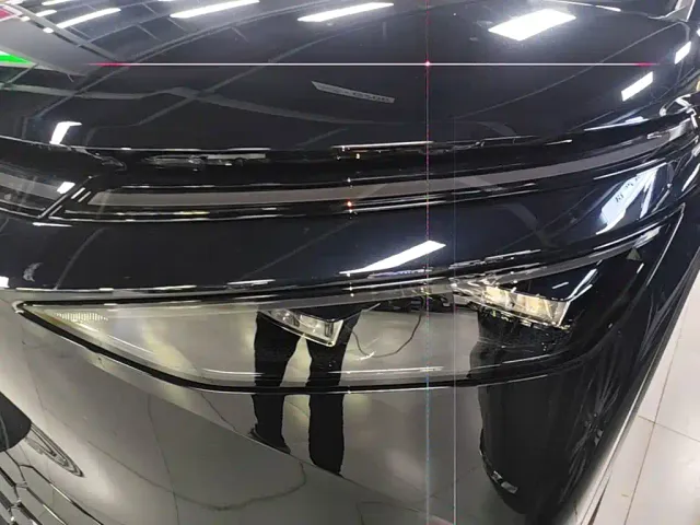 Xpeng X9 — Фото автомобиля 23