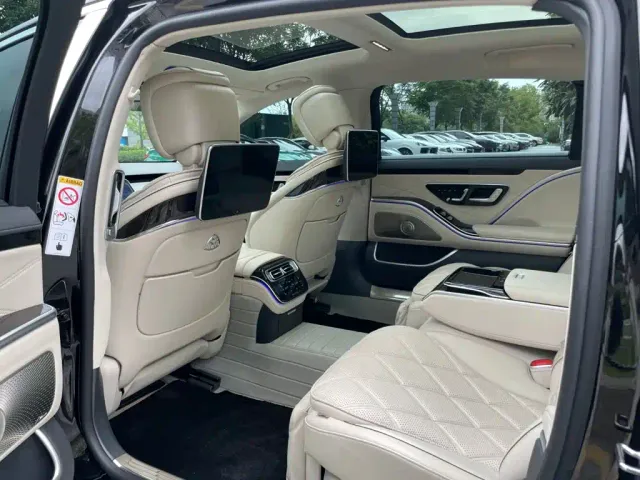 Mercedes-Benz Maybach S-Class — Фото автомобиля 13
