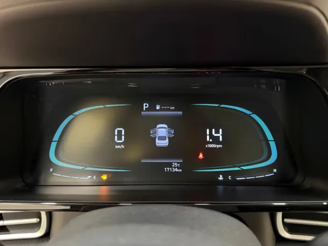 Hyundai Elantra — Фото автомобиля 11