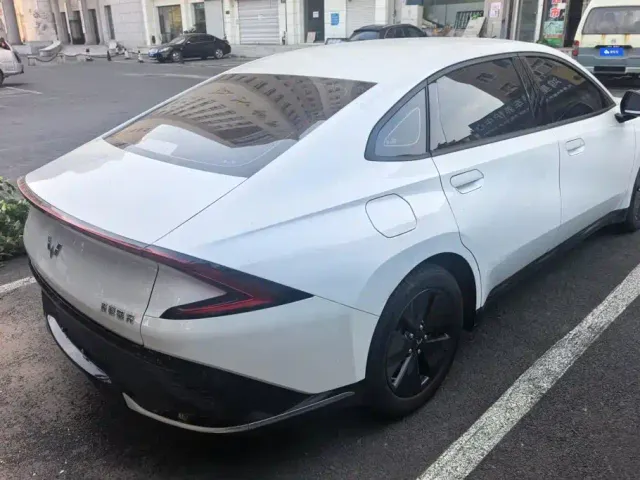 Wuling Starlight — Фото автомобиля 3