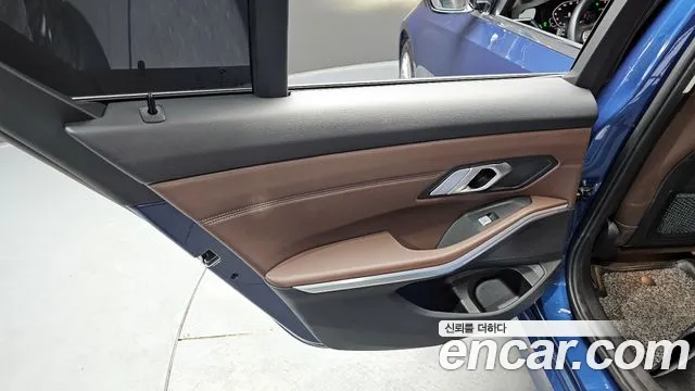 BMW 3-Series 3 серия (G20) 320i Luxury — Фото автомобиля 25