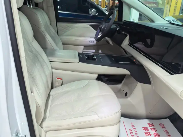 Buick Zhijing Shijia — Фото автомобиля 6