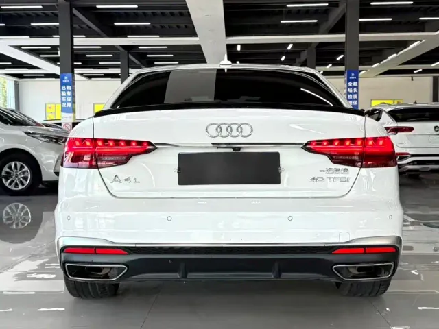 Audi A4L — Фото автомобиля 5