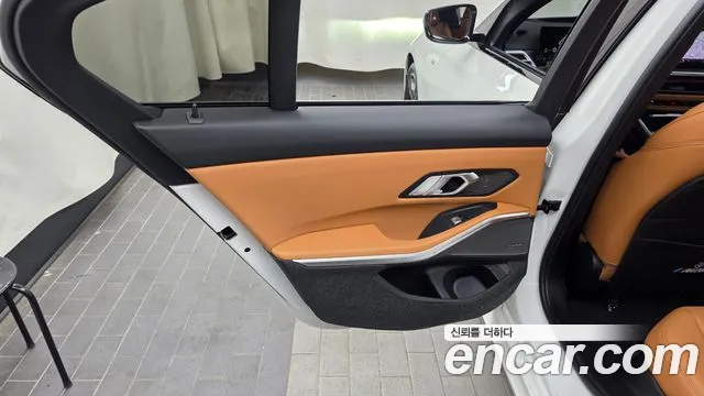 BMW 3-Series 3 серия (G20) 320i M Sport — Фото автомобиля 25