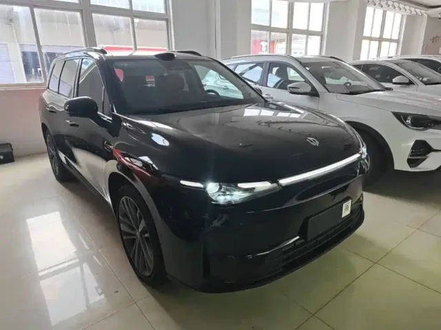 Leapmotor C16 — Фото автомобиля 3