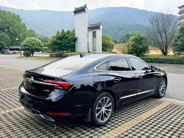 Buick LaCrosse — Фото автомобиля 5