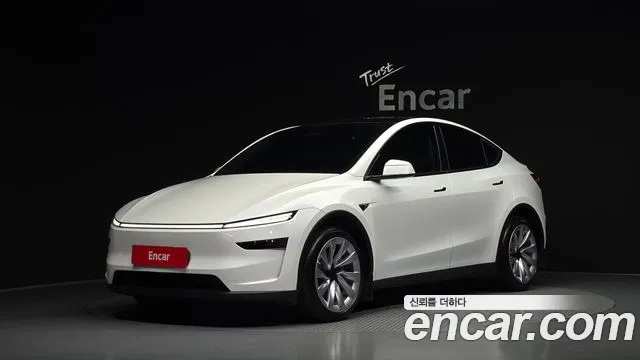 Фотография автомобиля — Tesla Model Y
