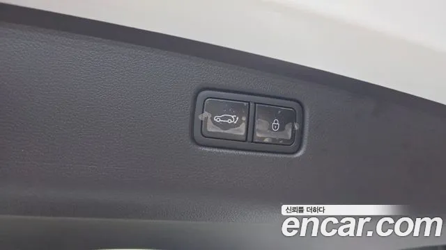 Genesis GV70 2.5T Бензин AWD — Фото автомобиля 24