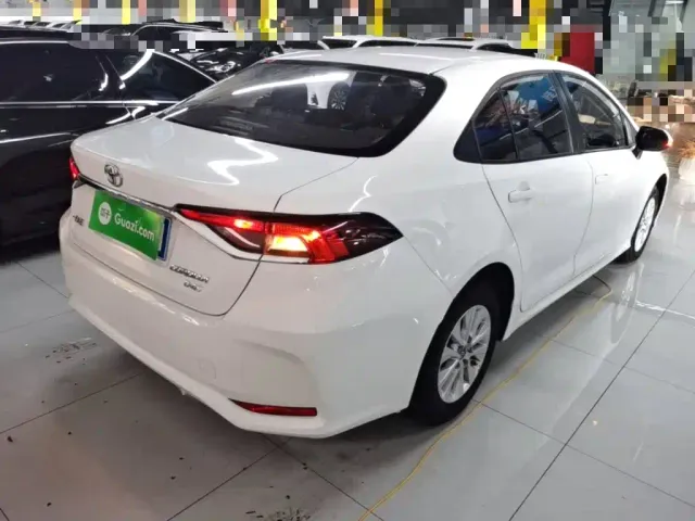 Toyota Corolla — Фото автомобиля 6
