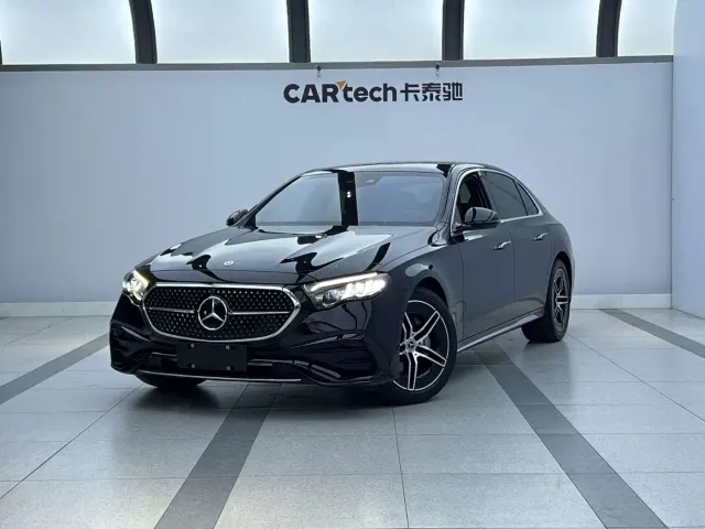 Фотография автомобиля — Mercedes-Benz E-Class