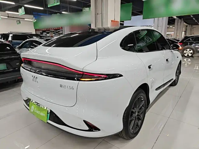 IM Motors LS6 — Фото автомобиля 6
