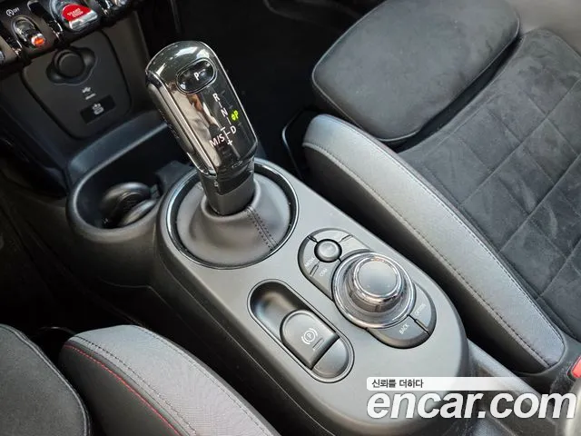 MINI Cooper — Фото автомобиля 9