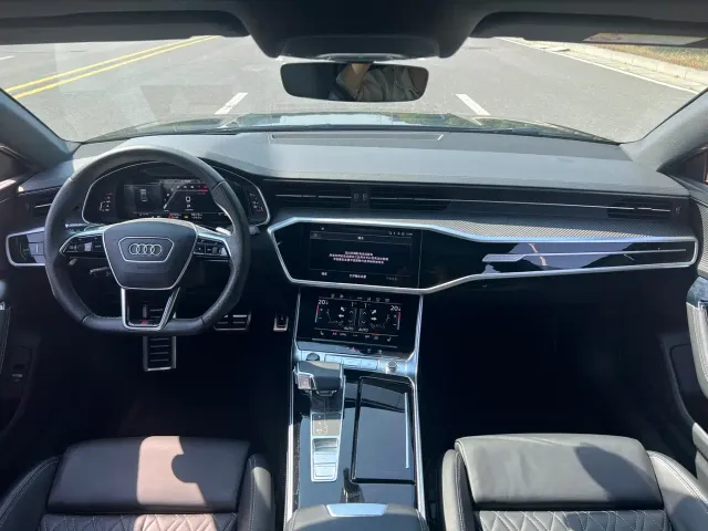 Audi A7 — Фото автомобиля 6