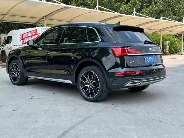 Audi Q5L — Фото автомобиля 13
