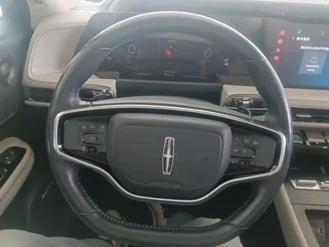 Lincoln Corsair — Фото автомобиля 15
