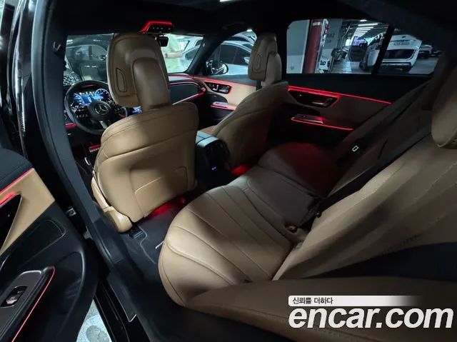 Mercedes-Benz E-Class — Фото автомобиля 16