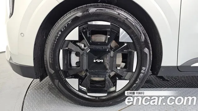 Kia Canival Новый Carnival 4 поколение 7 мест Signature — Фото автомобиля 4