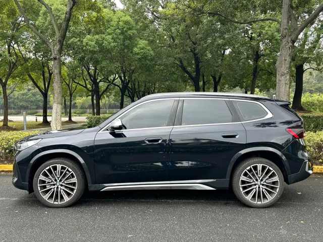 BMW X1 — Фото автомобиля 3