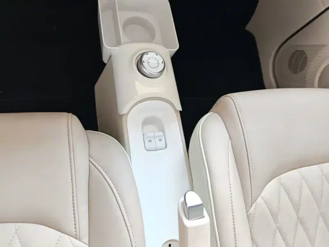 Wuling Hongguang Mini EV — Фото автомобиля 13