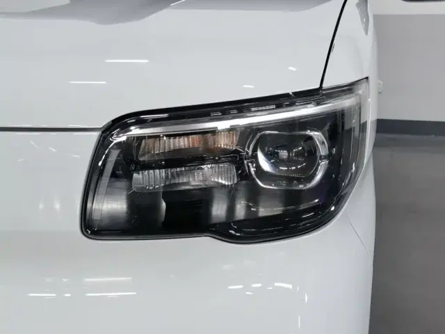 Wuling Zhiguang NEV — Фото автомобиля 7