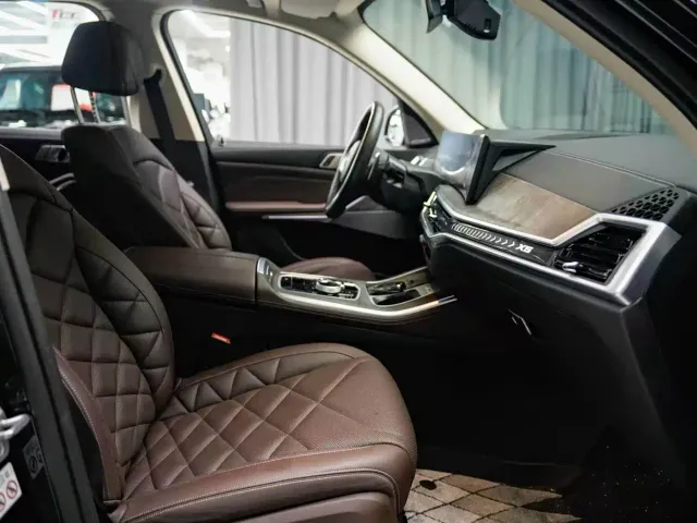 BMW X5 — Фото автомобиля 16
