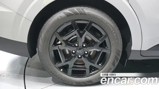 Kia Canival Новый Carnival 4 поколение Бензин 7 мест X Line — Фото автомобиля 5