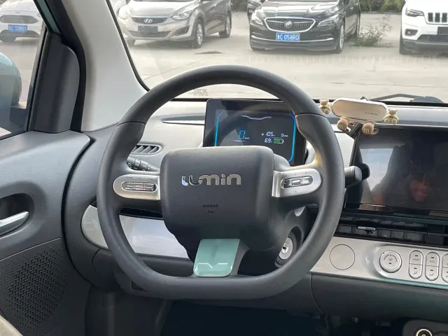 Changan Lumin — Фото автомобиля 15